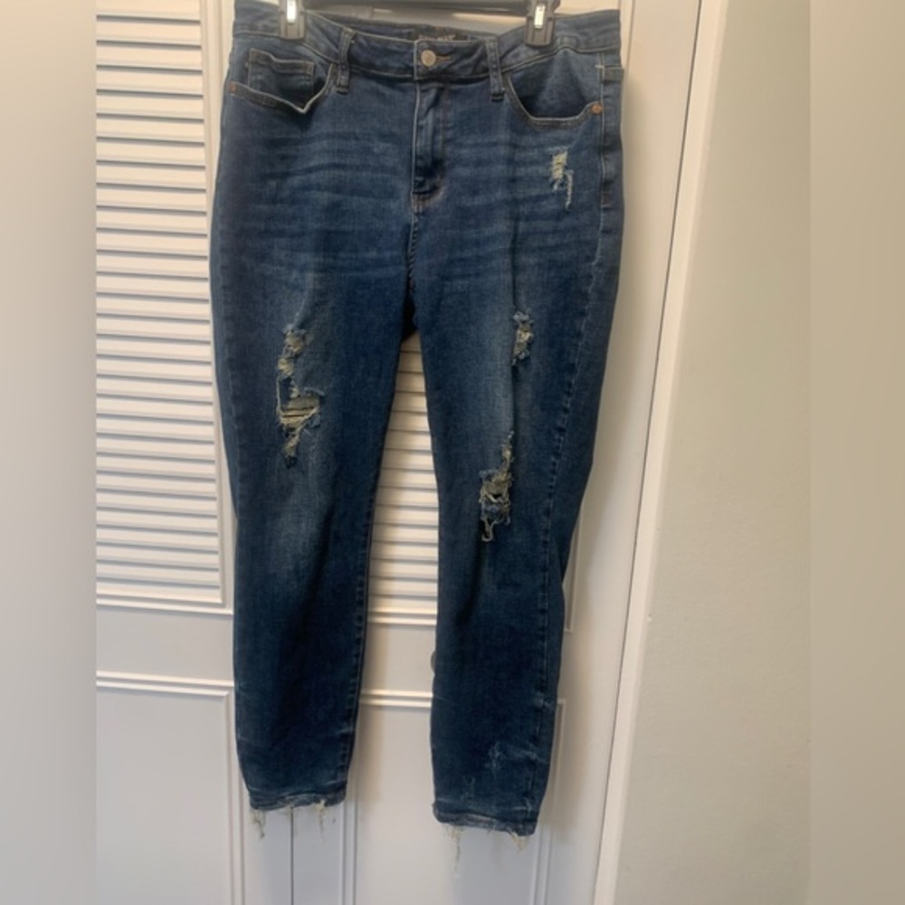Judy Blue Distressed Jeans sz 31-A194